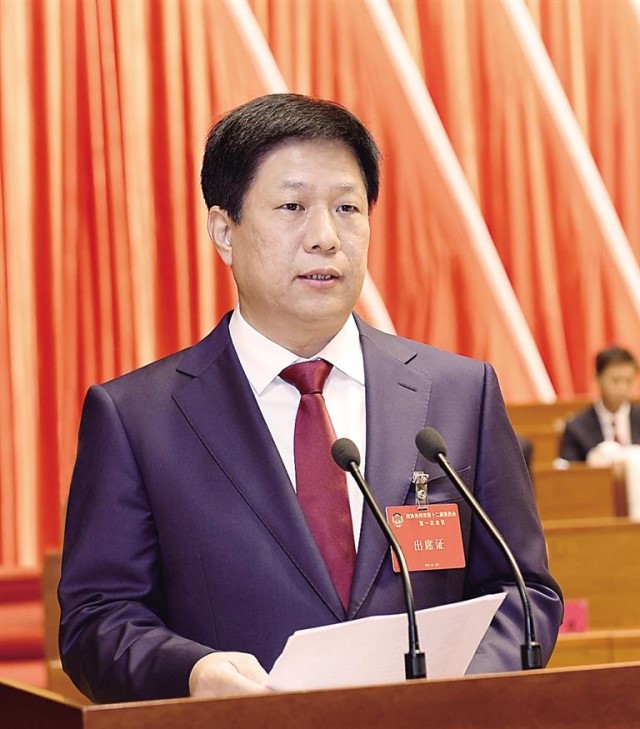 力量 市政协十二届一次会议开幕 康彦民讲话 向辉黄利锋等到会祝贺 市