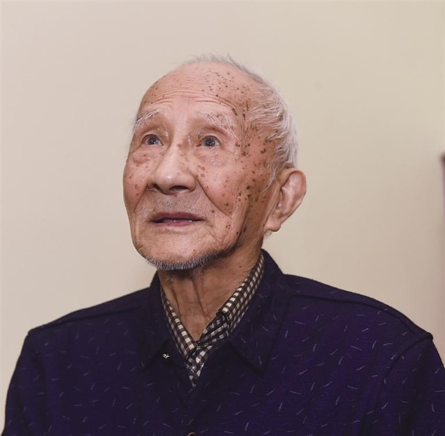 100歲的方桂馥老人昨天走了